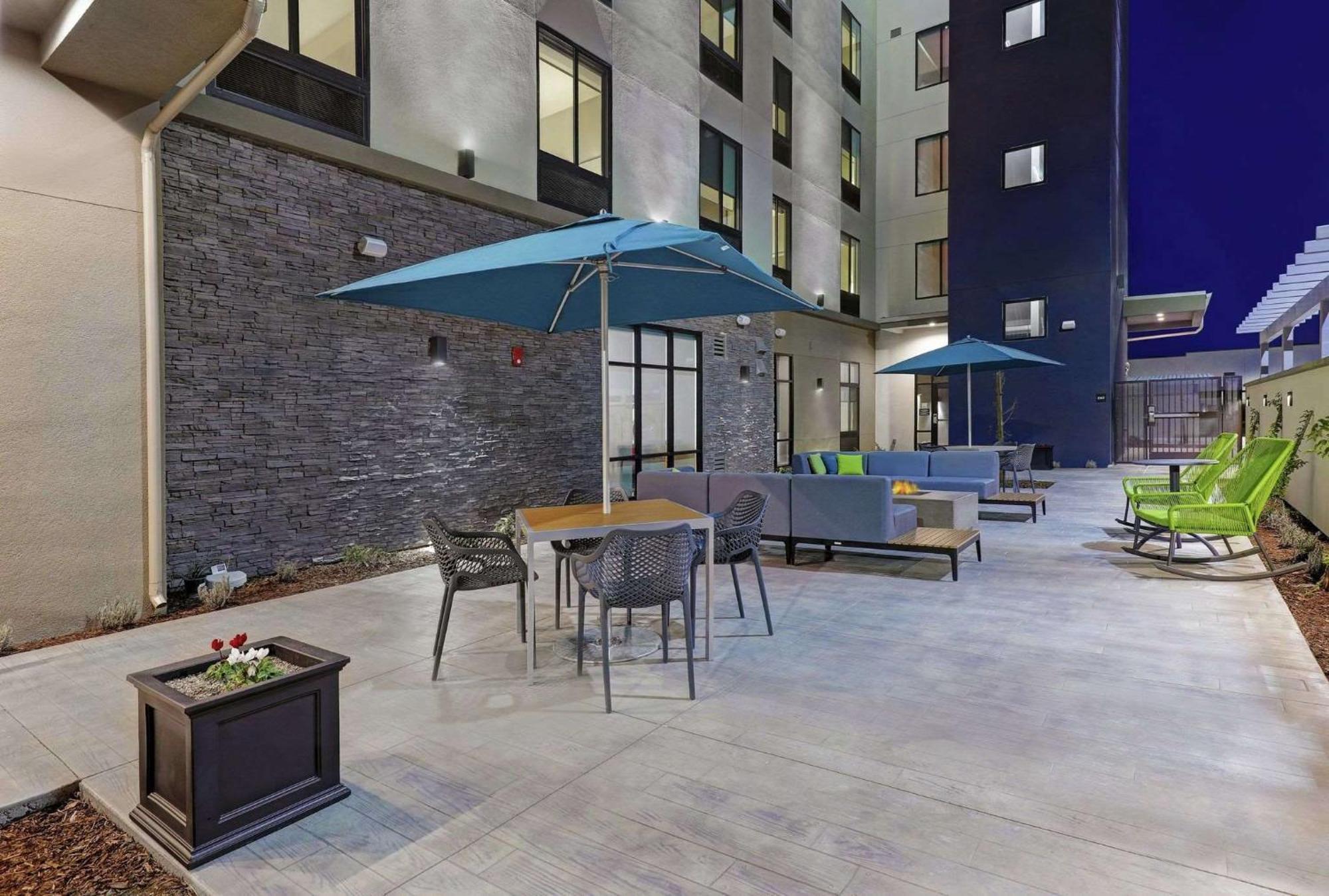 Hampton Inn Patterson, Ca מראה חיצוני תמונה